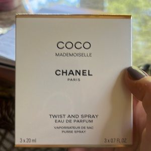 Chanel Coco Mademoiselle twist and spray parfum